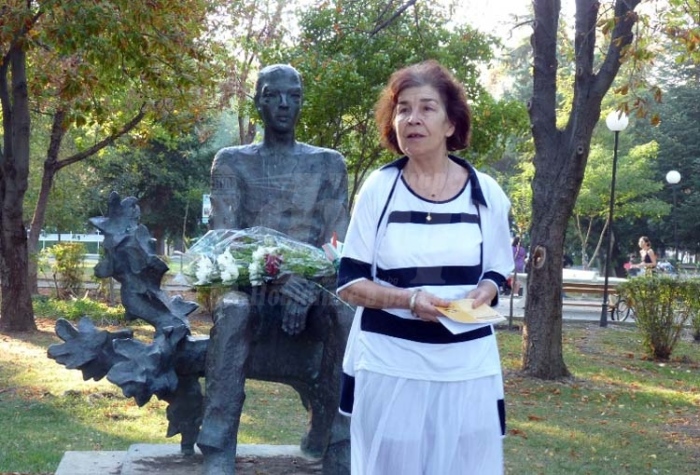 Почина поетесата Венда Райкова