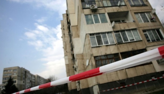 Американец скочи от седмия етаж на блок в Добрич и уби пешеходец