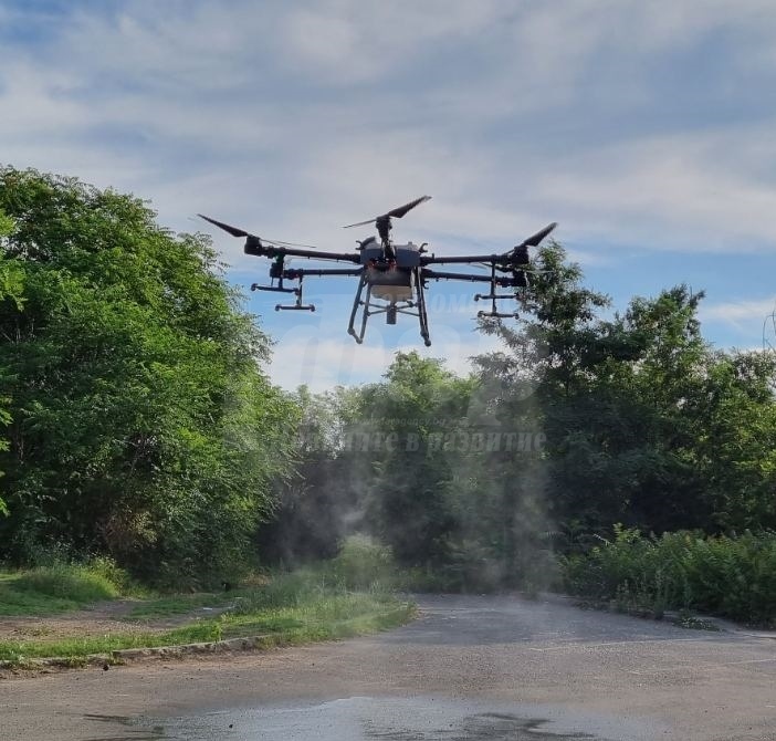 Пускат дрон в битката с комарите в Бургас 