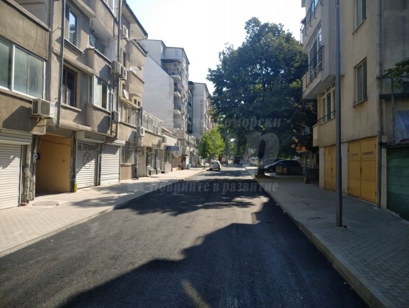  Бургаската улица „Македония“ вече е с нов асфалт