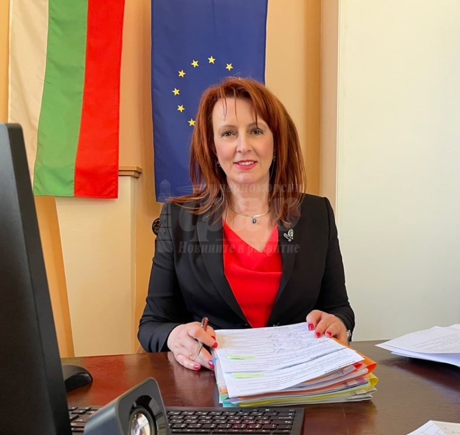  Проф. Мария Нейкова встъпи в длъжност като областен управител