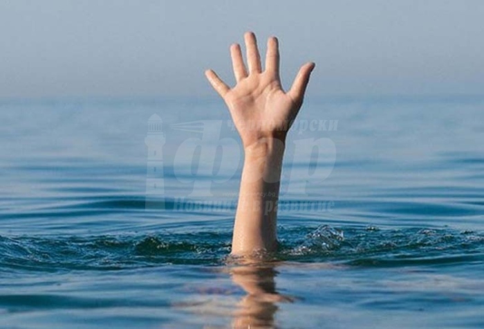 Двама чужди туристи се удавиха за ден-в Слънчев бряг и Приморско