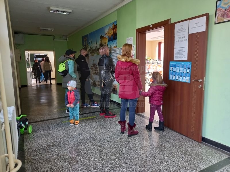  Започна изборният ден в Бургаско-360  000 души имат право на глас