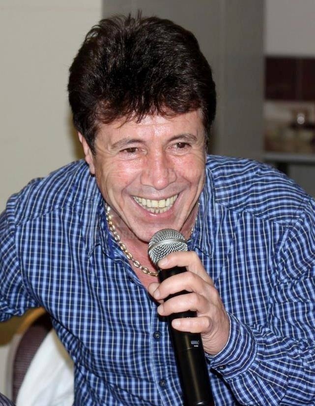 Руси Русев запя на руски
