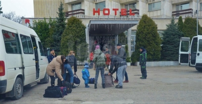 Министерство на туризма: Българската държава продължава да помага на украинците