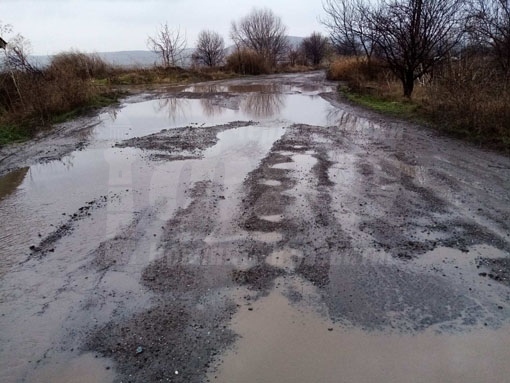 Съветници от БСП питат ще бъдат ли ремонтирани четири улици в Българово