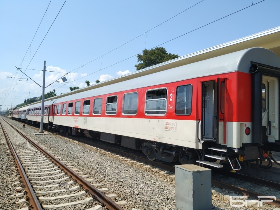 След ремонт с европейски средства: Влакове у нас ще пътуват със 160 км/ч