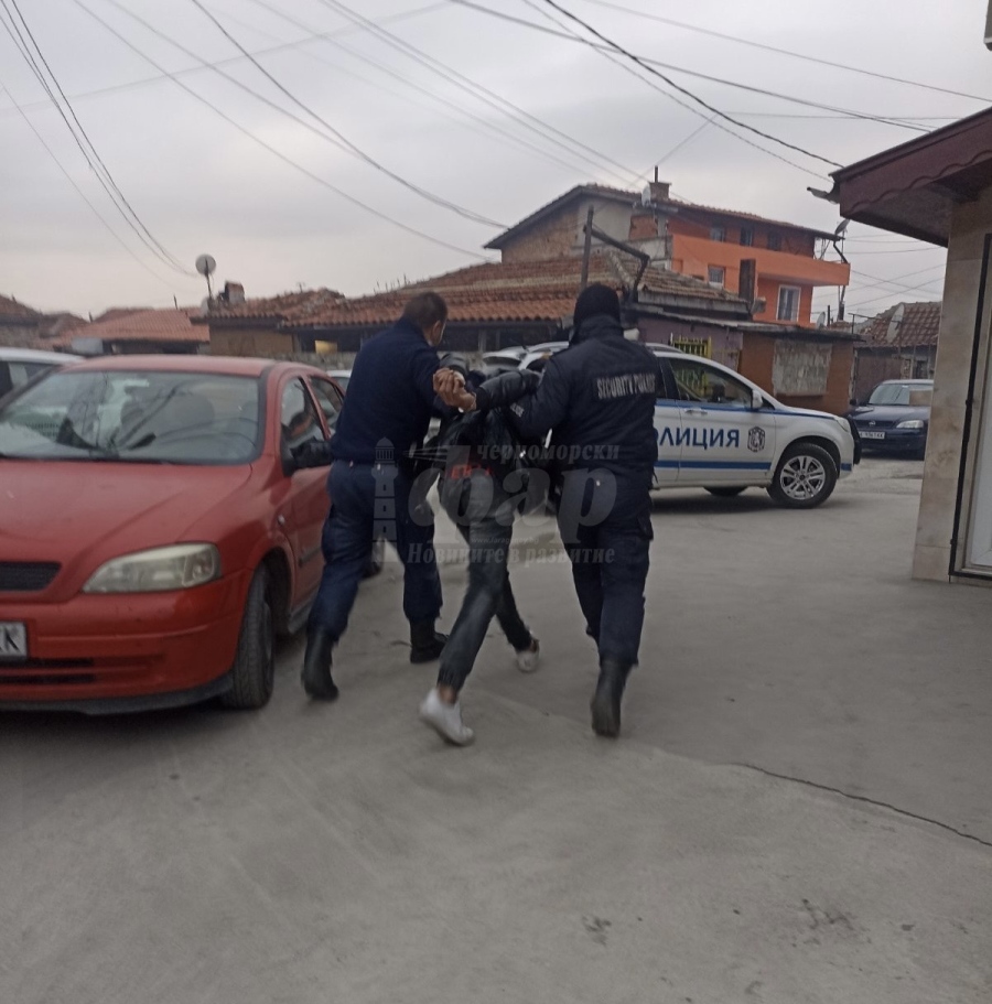 Шестима с обвинения за кражби и наркотици след днешната акция в Бургас