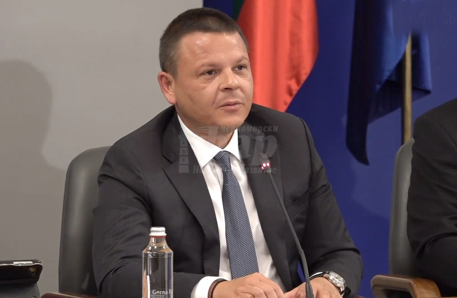 Вицепремиерът Христо Алексиев разпореди проверка за цените на ученически карти Слънчев Бряг – Бургас