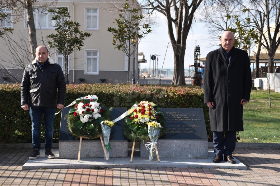 Почетоха паметта на героите, допринесли за Освобождението на Анхиало