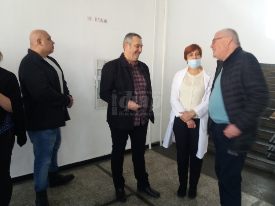 Над 450 деца ще бъдат прегледани днес в Бургас от водещи специалисти, дошли от София