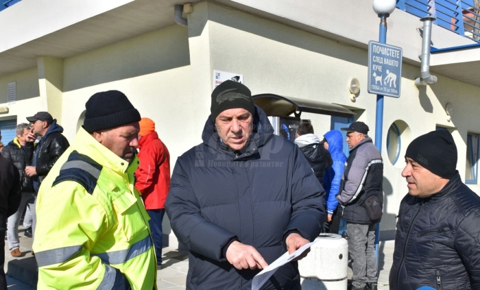 Кметът на Поморие подкрепи местните рибари в искането им за отмяна на заповед, унищожаваща поминъка