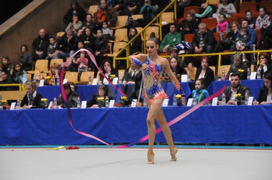 Зала „Младост“ е домакин на Държавното първенство по художествена гимнастика за приз „Жулиета Шишманова“