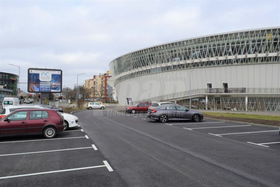 Община Бургас изгради нов паркинг до „Парк Арена“ : Черноморски фар ...