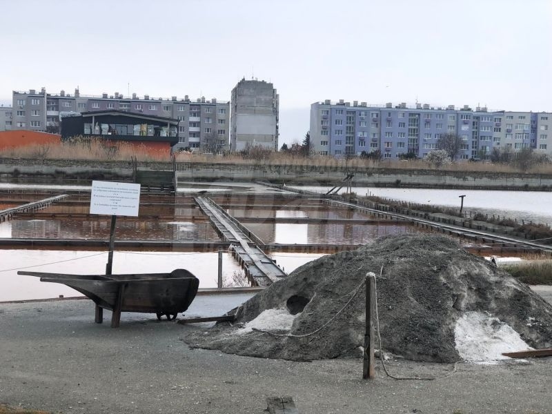 След двугодишно мълчание: Туристическият бизнес в Поморие припозна проблема със соленото езеро 