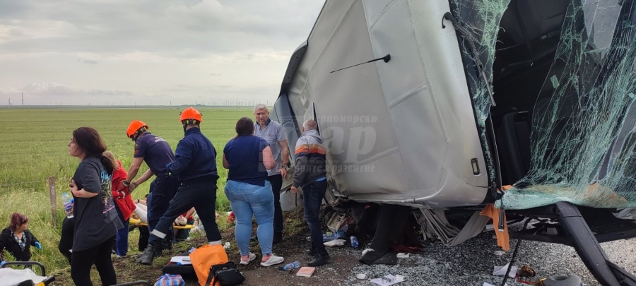 Автобус катастрофира близо до Бургас