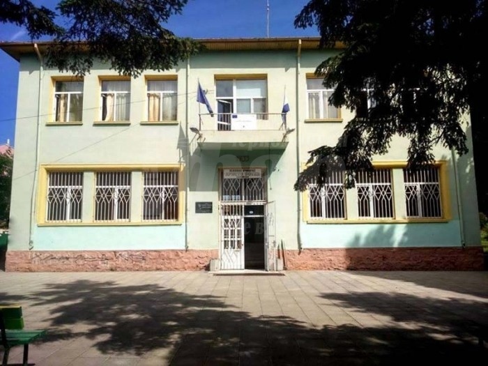 Гласуваха спешни средства за училището в Сарафово във връзка с първокласниците