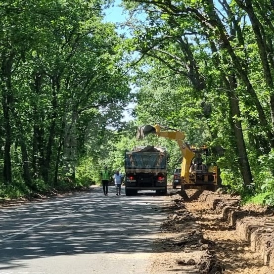 Община Приморско: Ремонтът на пътя за Китен ще бъде завършен в установения срок