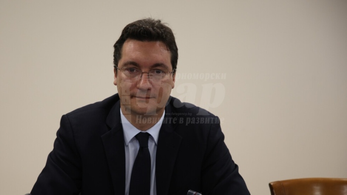 Крум Зарков: Гешев си отиде „за цялостно творчество”