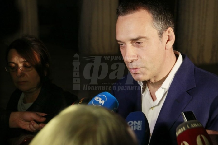 ГЕРБ отново се доверява на Димитър Николов, няма да търси друго лице за кмет