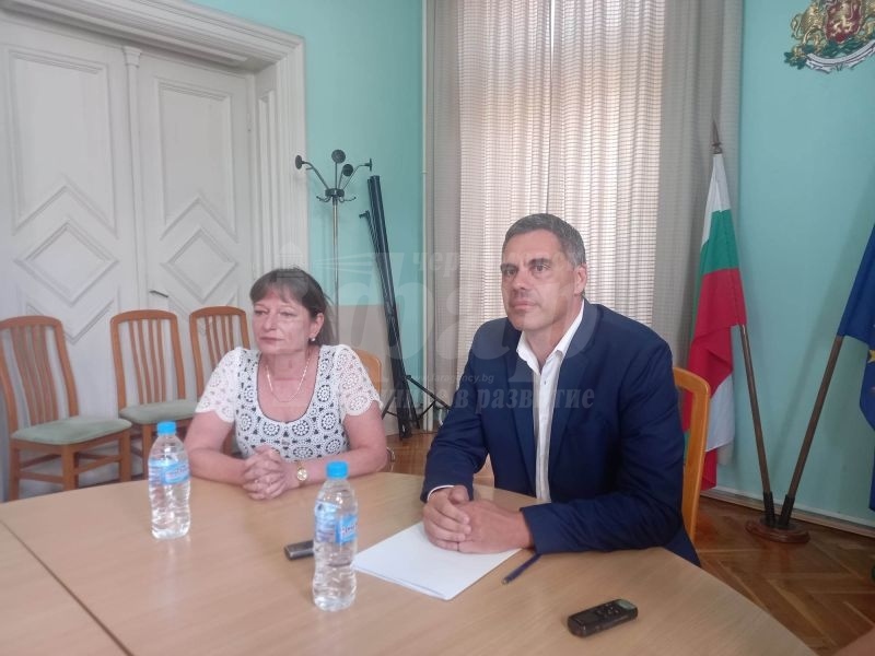 Новият областен управител встъпи в длъжност, зае се с ВиК и децентрализацията 