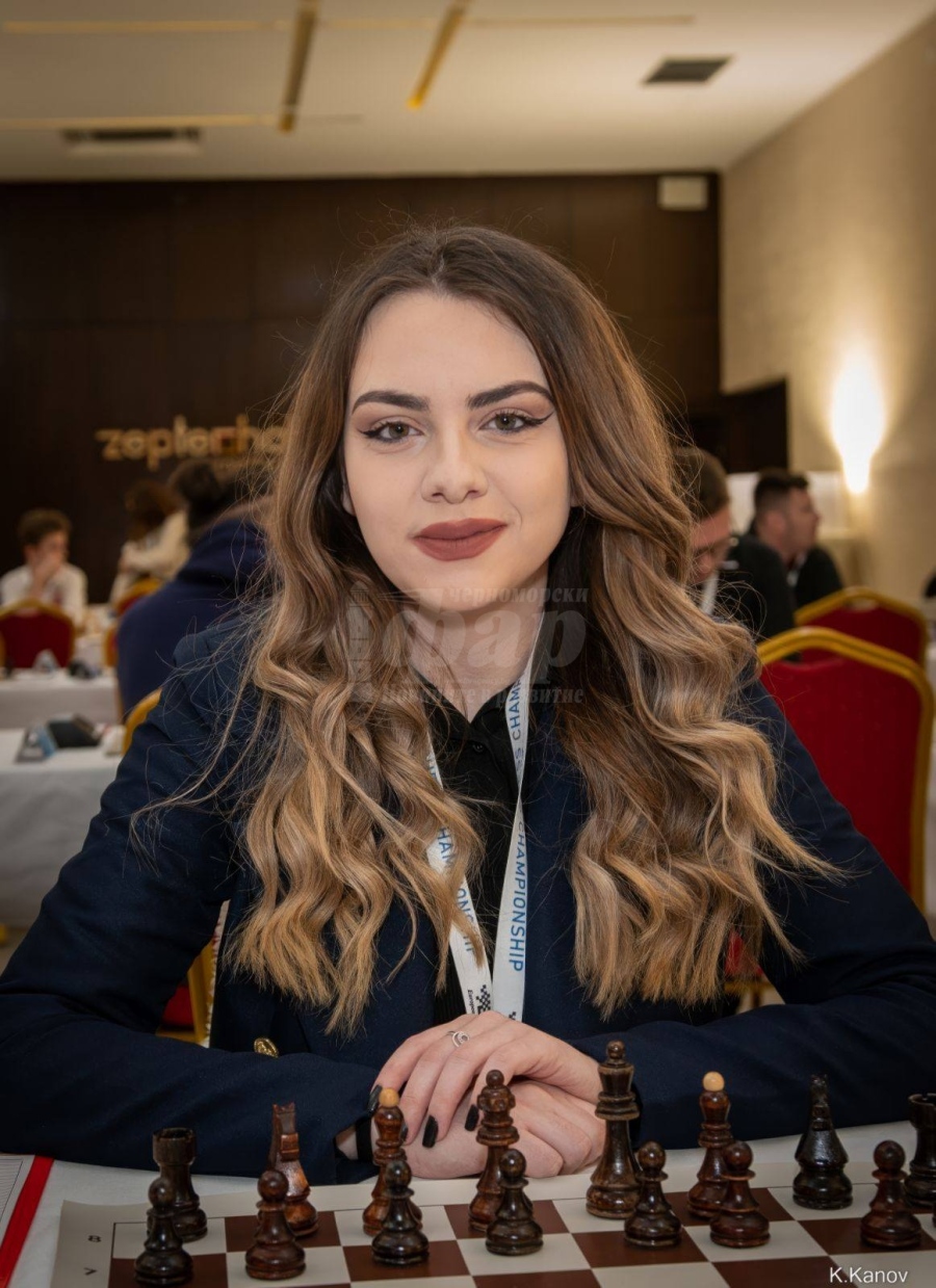 Нургюл Салимова достигна до полуфинал за Световната купа