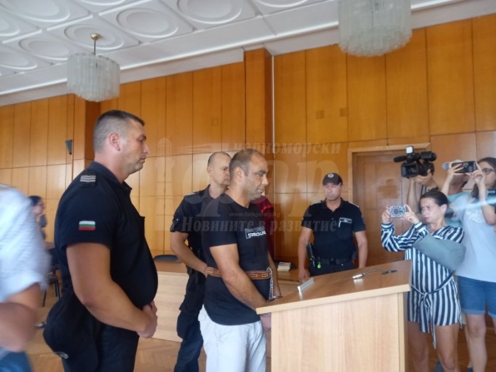 Намушканият шофьор в село Прилеп-бит и прободен, издъхнал за 10 минути 