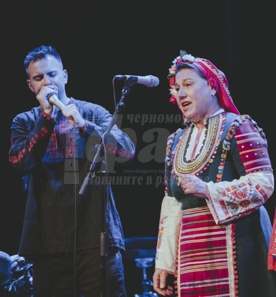 „Мистерията на българските гласове“ и Skiller с изненади на концерта в Бургас