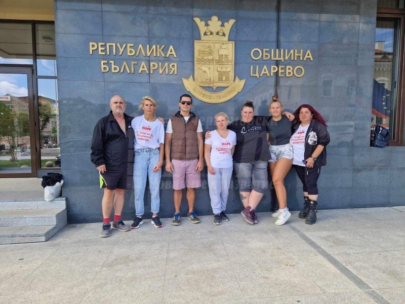  Дарение за пострадали животни от бедствието в Царево дойде, донесено от доброволци