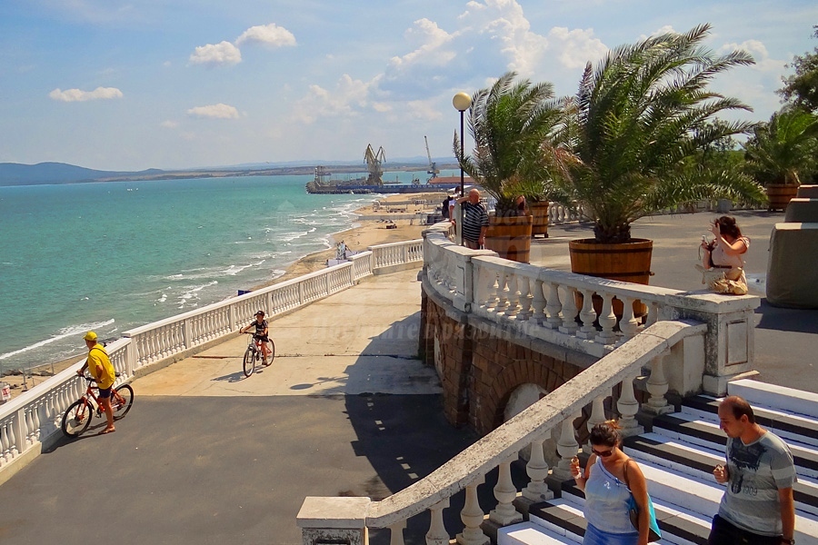 Вижте какво ще е времето днес