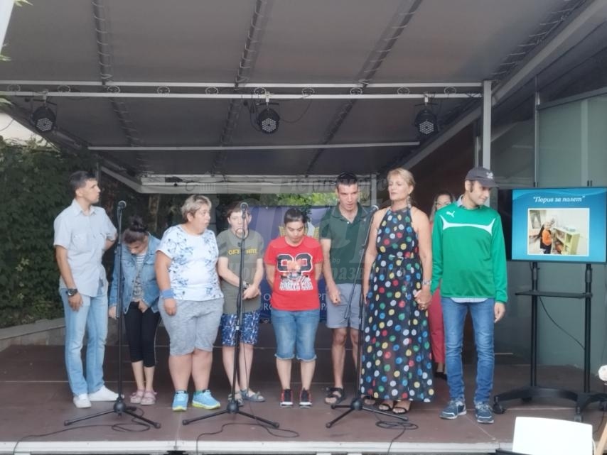 За осма поредна година деца от Центъра за социална рехабилитация показаха своя порив за полет 