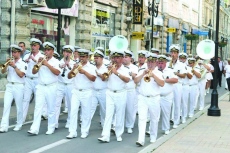 Световният ден на мира отбелязваме с концерт на духовия оркестър на ВМС