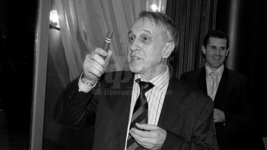 Почина журналистът Тошо Тошев