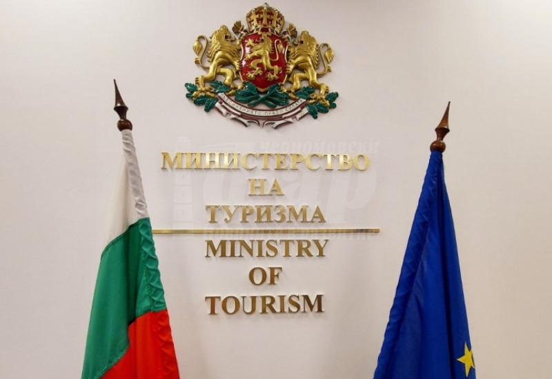 Новата Програма за финансиране на туристически услуги в черноморските общини е правилната посока за българския туризъм