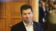 Кирил Петков на спешна визита в Бургас, ще оправя имиджа на структурата преди вота