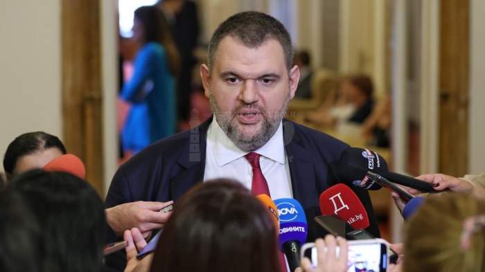 Делян Пеевски: Енергийният министър трябва да си мери приказките