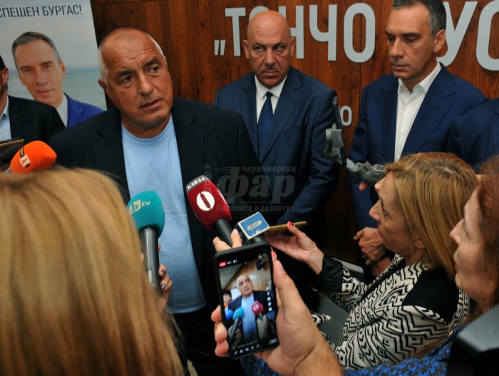 Борисов от Бургас: Аз уважавам много работещите в „Нефтохим“, но компанията да си плаща данъците