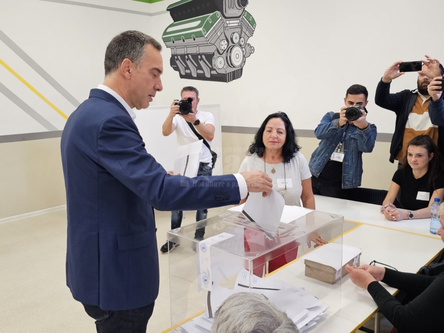 Димитър Николов: Гласувах за един по-сигурен и уютен Бургас