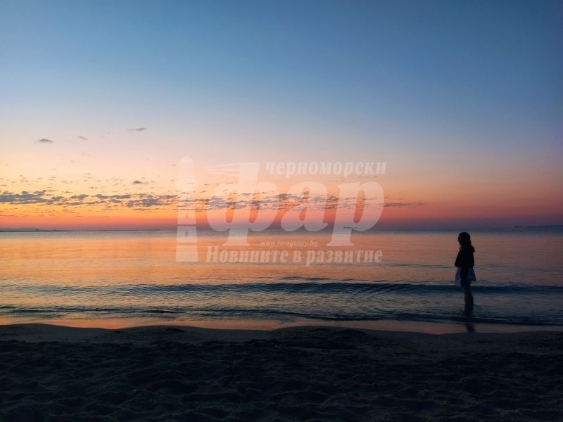 Слънчева неделя ни очаква край морето