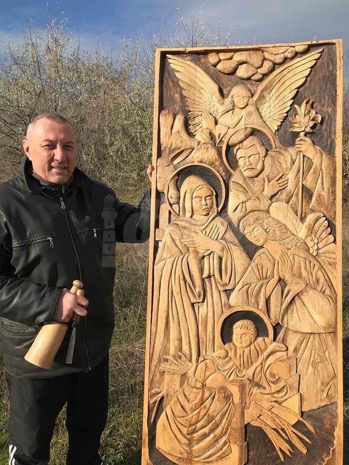 Петьо Цолов открива изложба от пластика и дърворезба