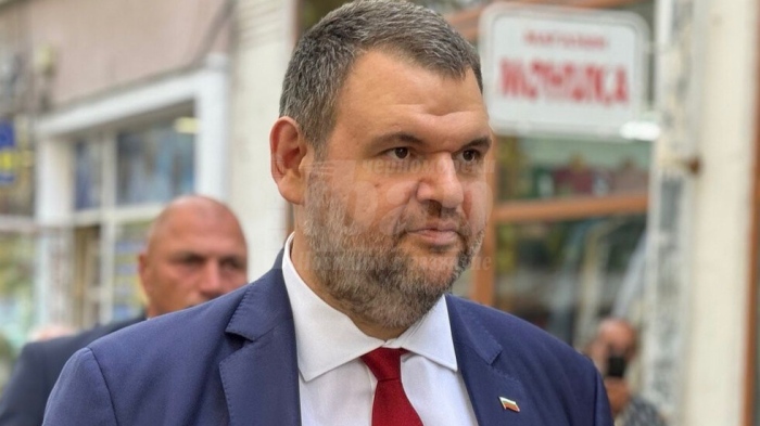 Делян Пеевски оглави самостоятелно парламентарната група на ДПС/ОБНОВЕНА/