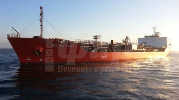  МВнР потвърди: Двама българи са на борда на отвлечения танкер „Сентръл парк\