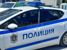 Пиян украинец се раздели с автомобила си в Поморие