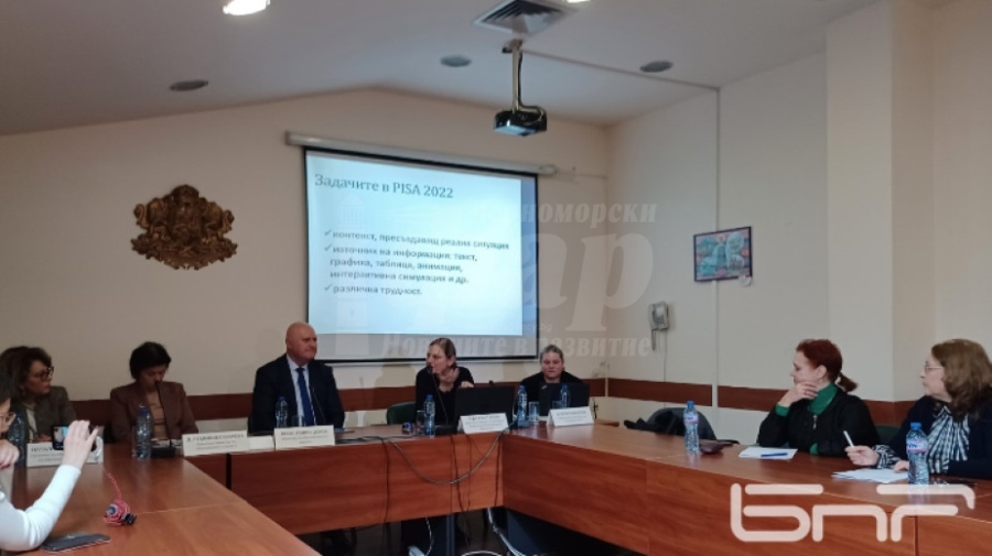 PISA:Общо 54 процента от 15-годишните български ученици са под критичния минимум знания по математика