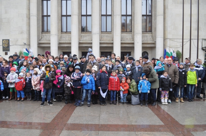  Над 6 700 души празнуват имен ден в Бургас
