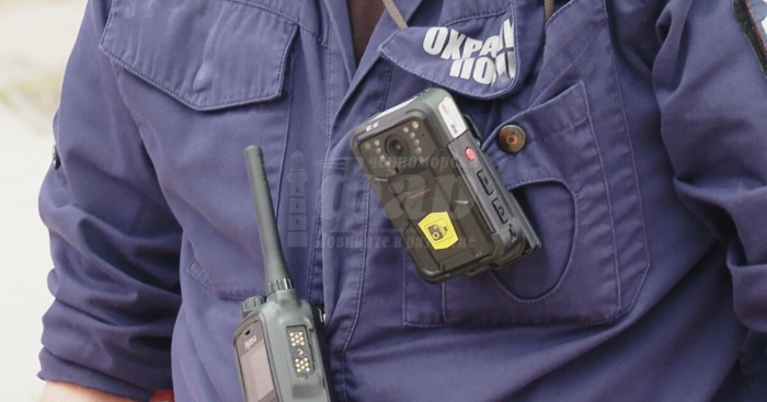 Бургаските полицаи вече са екипирани с „боди камери“