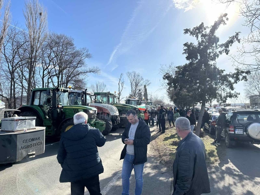 Протестите на земеделците в Бургаско продължават и днес (ВИЖТЕ КЪДЕ ...