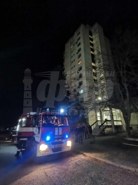  Разследват причините за пожара в психодиспансера в Бургас