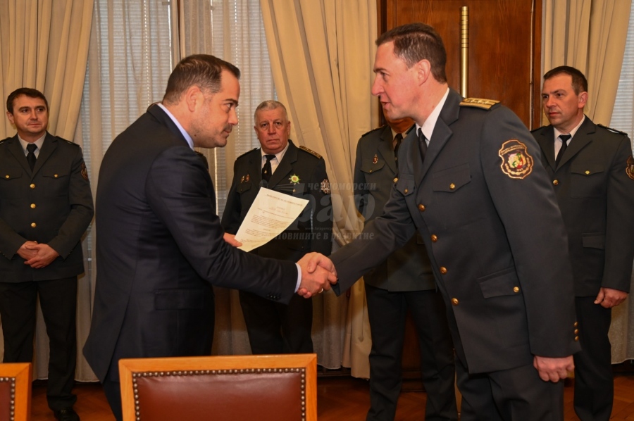 Бургаският шеф на Пожарната вече е старши комисар