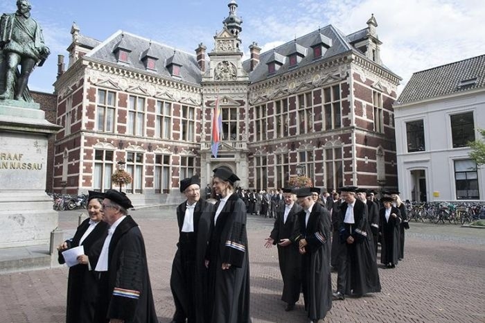 Университетите в Нидерландия затягат мерките за прием на студенти